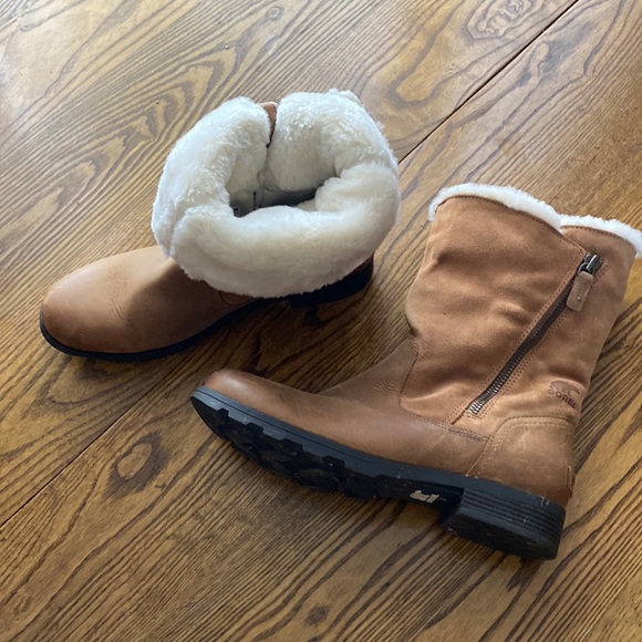Sorel shearling boot - Picture 1 of 7
